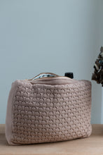 GET A PIECE - KNITTED TOILET BAG - BLUE - 15x17CM