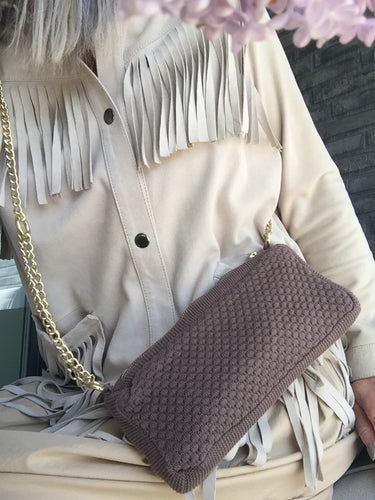 LIMITED EDITION - KNIT CLUTCH - CROSS-BODY CHAIN ​​- 22x11x5CM - EARTH BROWNN