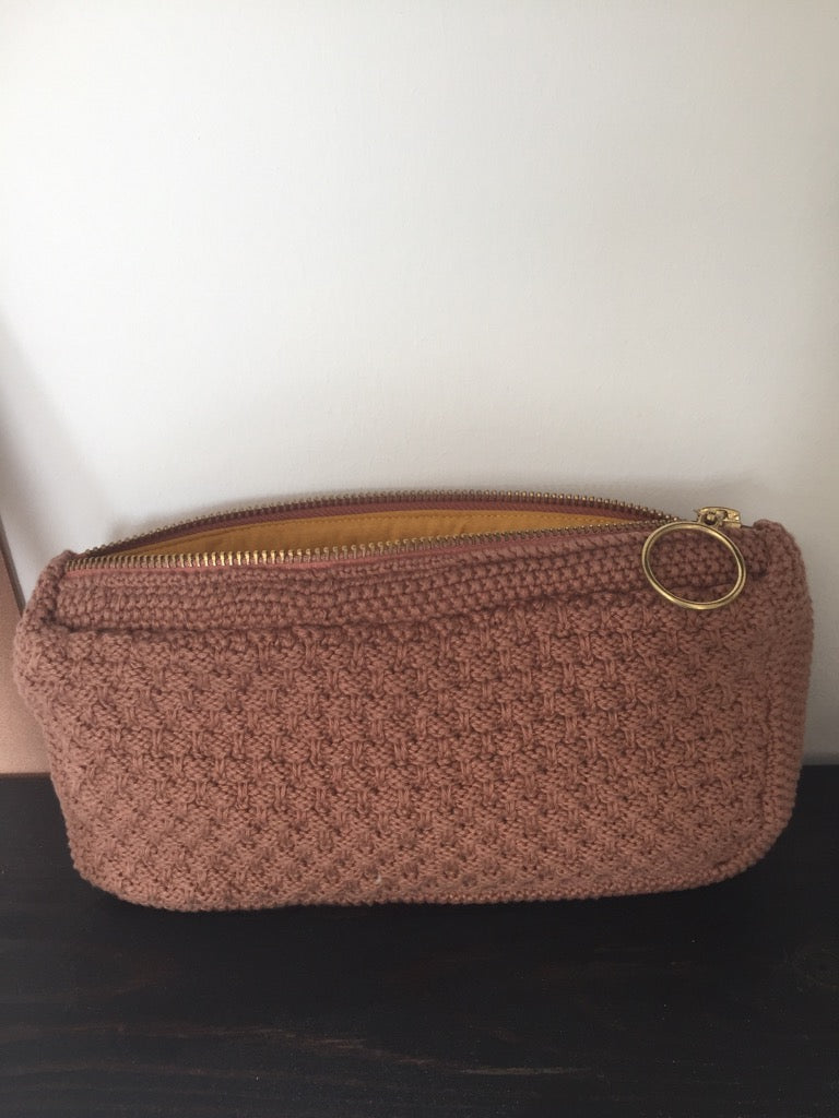 KNITTED CLUTCH - TOTE - ROSE - 22X11X5 CM