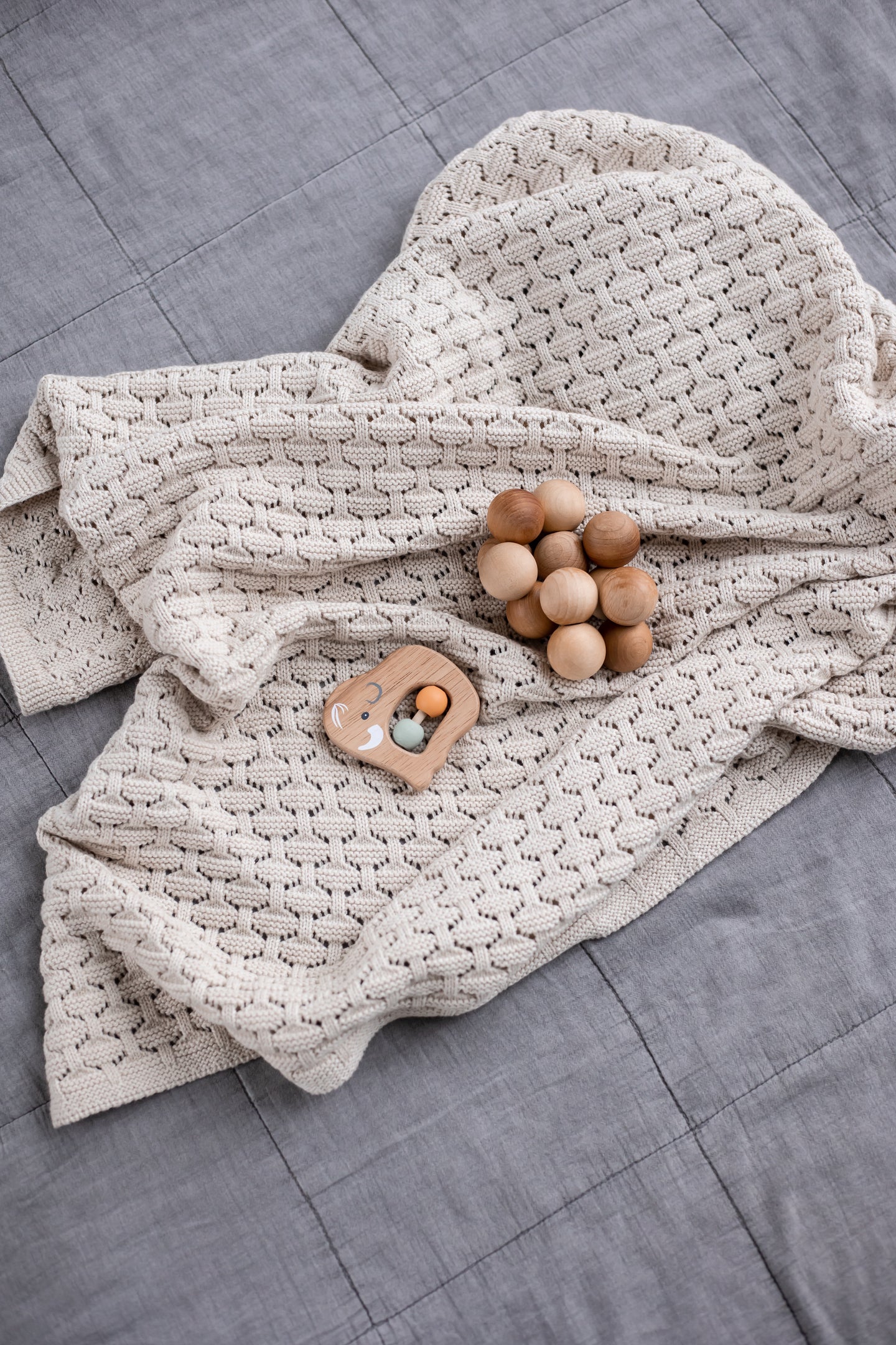 KAMPAGNEPRIS - STRIKKET BABY PLAID - SQUARE - BEIGE - 90X70CM