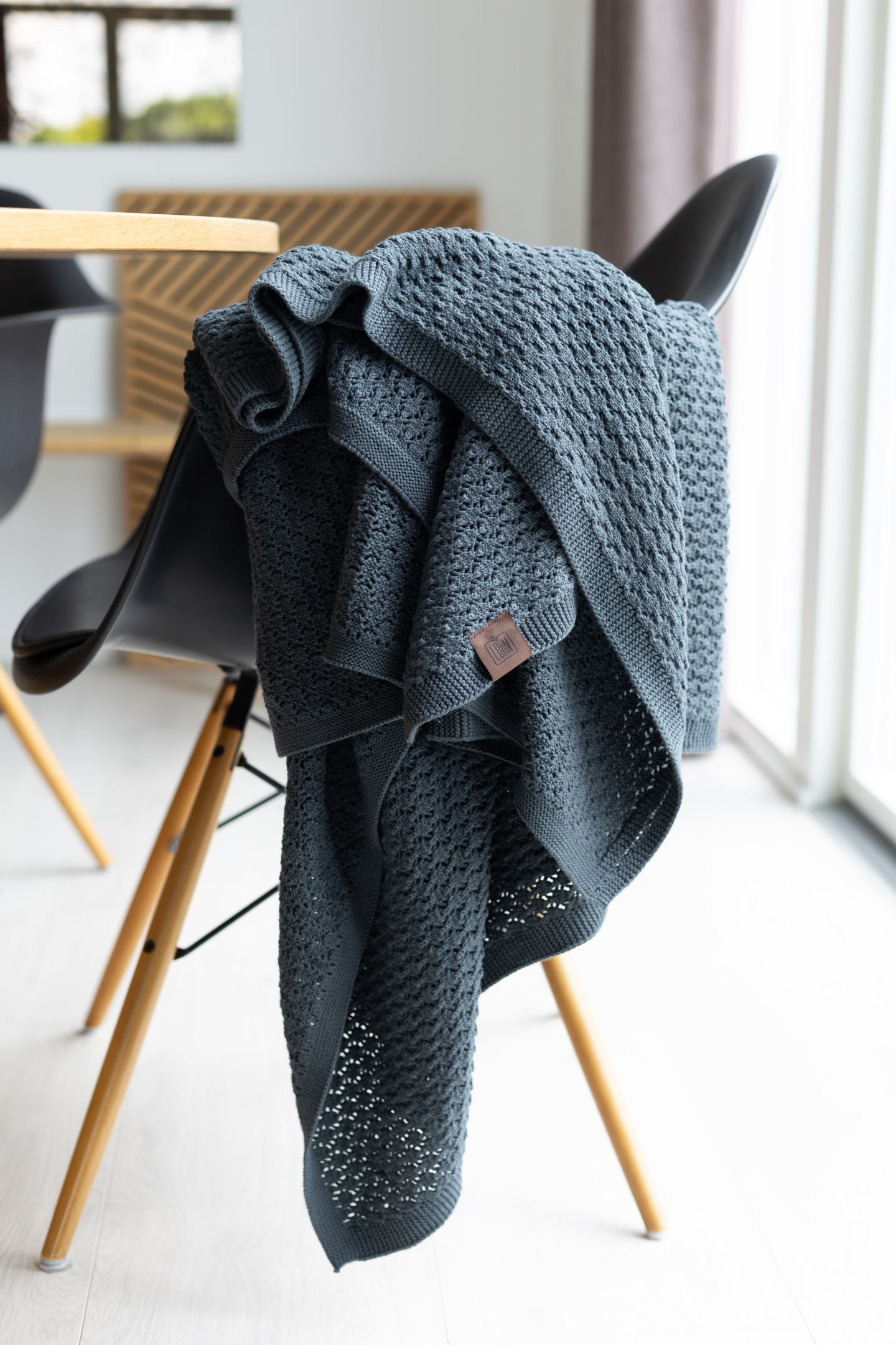 KNITTED PLAID - CRYSTAL - DARK GRAY - 140x160CM