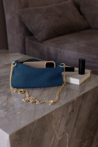 NYHED - STRIKKET CLUTCH - CROSS-BODY-KÆDE - DARK BLUE MELANGE - 22X11X5CM