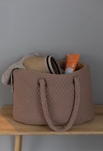 SAMPLE - NYHED  - QUILTET MAXI TASKE - 30X60X20CM - BROWN SUGAR