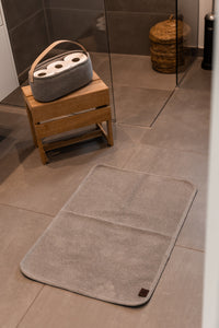 GIFT SET - KNITTED TOILET PAPER HOLDER + BATH MAT 150x80 CM - GRAY MELANGE