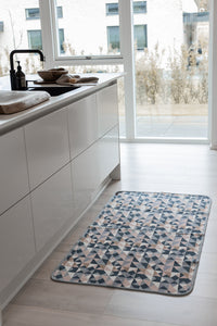 KNITTED MAT 150X80CM - TRIANGLE