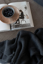 KNITTED PLAID - DARK GRAY MELANGE - 140x160CM