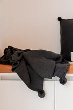 KNITTED PLAID - DARK GRAY MELANGE POM-POM - 140x160CM