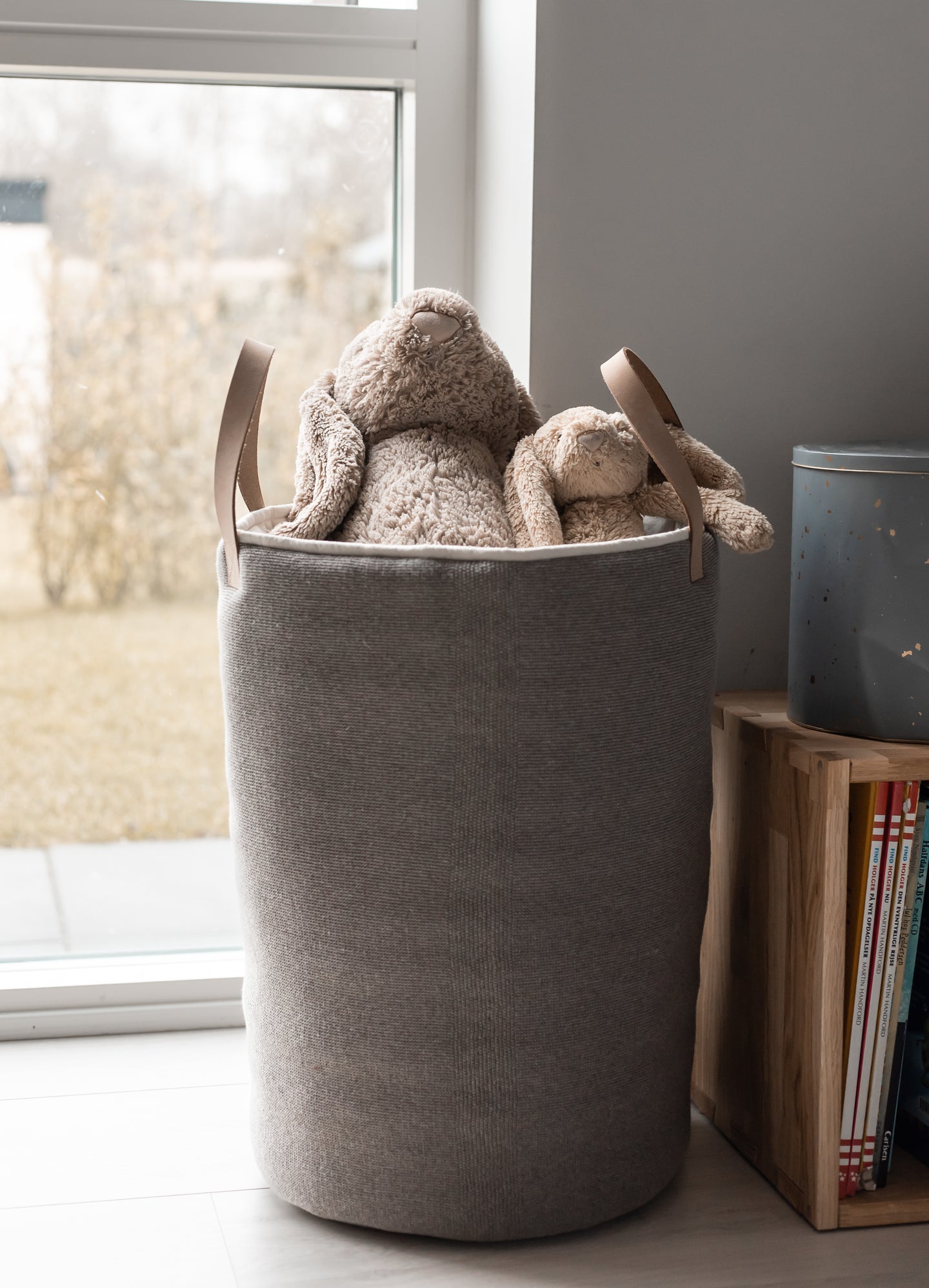 KNITTED STORAGE BASKET - NATURAL - 55X38 CM