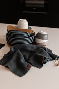 GIFT SET - 2 X TOWELS + 2X CLOTHS - DARK GRAY