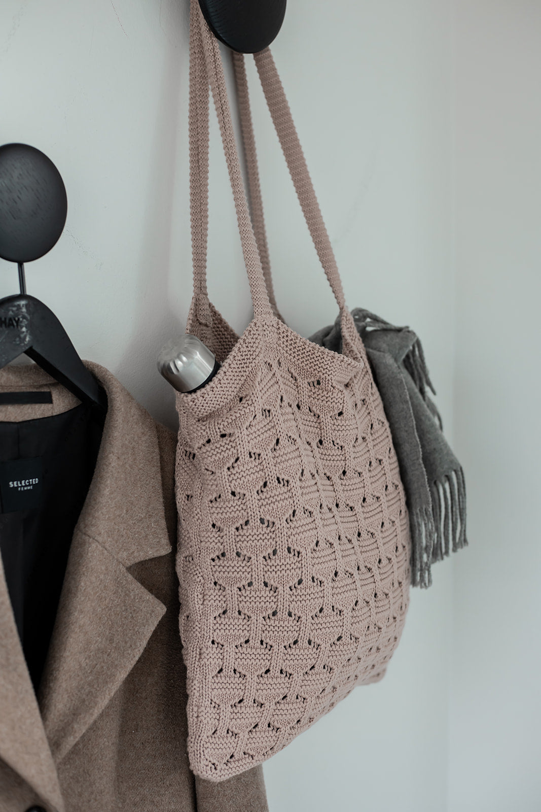 UDGÅET FARVE - STRIKKET SHOPPING BAG - WIRON - 37X37 CM